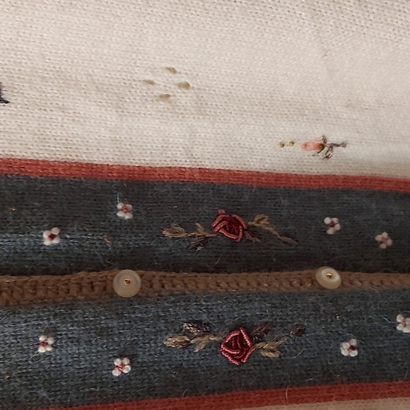 Vintage Koret Cardigan with Embroidery and Beading Detail Croch… - Picture 6 of 7